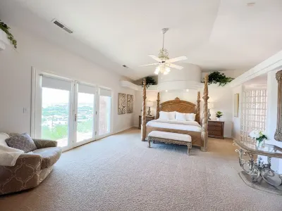 The Skyline Villa - Family Getaway Heaven in the Heart of Saint George, UT Hôtels à proximité de : St. George Utah Temple