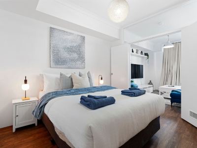 Luxury East Perth - Sleeps 2 - Superior Wifi