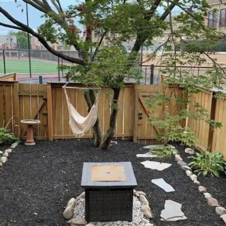 SERENITY IN THE CITY - 5 BR College Ave by F & M