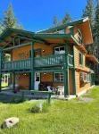Rustic Ridge Lodge- perfect family holiday house. Hotels in Boundary County