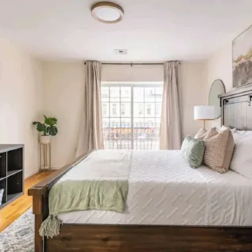 Lovely 2 bedroom/ Near EWR/ Free Parking