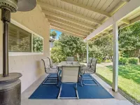 Hot Tub, Game Room - 3 Bed: 2 Bath near Fig Garden Loop!