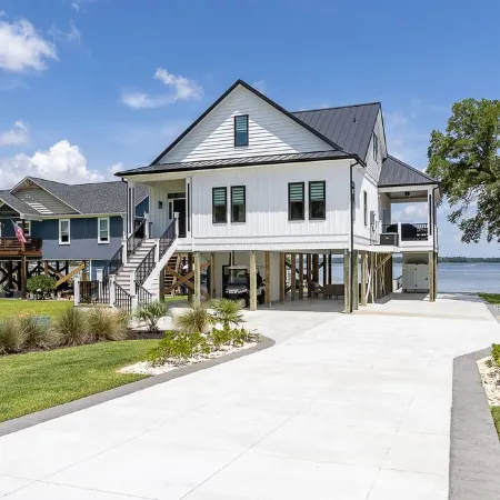 Water Front Get A Way