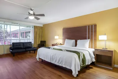 Quality Inn & Suites Airport - Cruise Port Hollywood Hotels in Hollywood