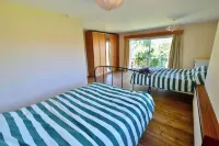 Contractors Accommodation Hotels in Harvington