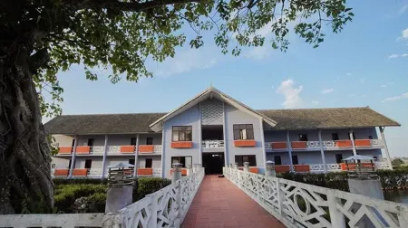 Sun & Sea Resort- Standard Unit 15 Отели в г. Phu Vang District