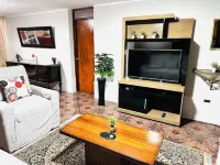 Lovely 2-bedroom apartment with WiFi in Jose Luis Bustamante Các khách sạn ở Jose Luis Bustamante District