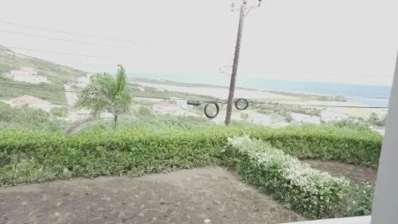 LUX Suites - 2-bedroom apartment in Halfmoon Bay