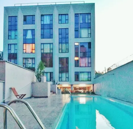 Elegant Apartment with Swimming Pool Отели в г. Онгата Ронгай