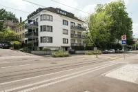 BASELiving 3,5 Room Suite - Near ESC - Bahnhof SBB Hotels in Bruderholz