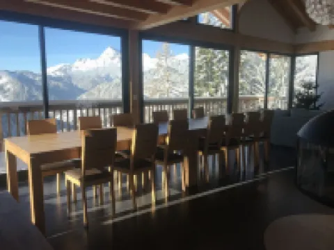 high-end chalet of 320 m2 sleeps 18 with spa Hotels in Notre-Dame-de-Bellecombe