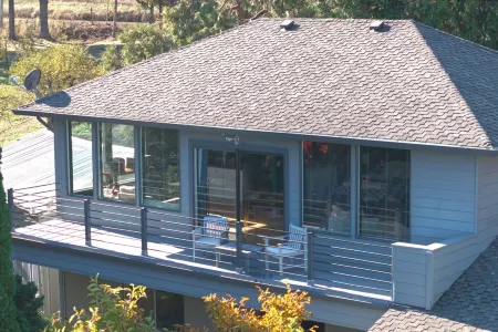 Charming Vineyard Retreat in Willamette Valley Отели рядом с достопримечательностью «Хокс Вью Уинери»