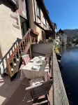 The Gîte de la Rivière Enchantée, in Kaysersberg! 케제르베르 호텔