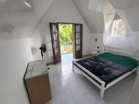 Ti Kaz Lavie between ocean, mountains and rivers Le Sud Sauvage de la Réunion