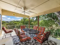 Pet-Friendly Lakehouse w/ Gameroom & Kayaks