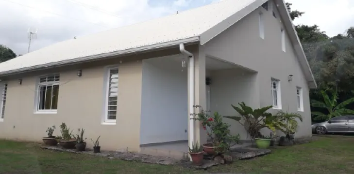 Comfortable and Spacious F3