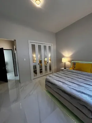 Zafira Luxe Ocean View Villa, Gourmet Kitchen, Pool & BBQ Hotels in 