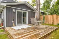 The Studio: bright, cozy, quiet