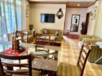 Beautiful 3 bedroom furnished Apartment facing towards the mountains