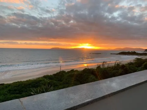 SEA FRONT PENTHOUSE - PRAIA GRANDE - GOV. CELSO RAMOS