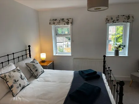 Family Home 3 Bed Vicarage Gardens, Wingham, Kent