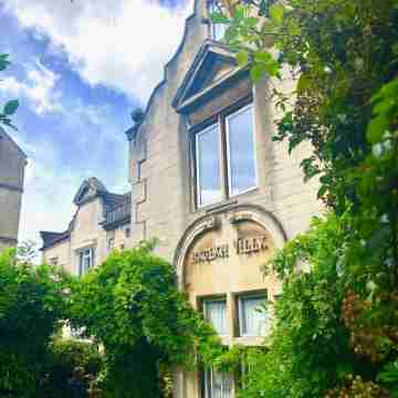 Laura’s Townhouse Apartments Skylight Loft Hotel Exterior