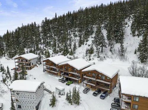 Delightful 4-bedroom ski condo in Schweitzer, Idaho