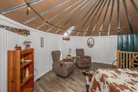 Stay in a Real Silo • Cozy Loft + Electric Fireplace + Full Bath Near Boise