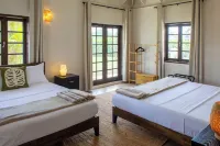 The Fairway Villa: A luxe 6BR retreat in Tobago, ready July 2025! Sleeps 20-26.