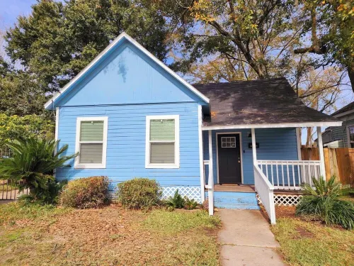 The Blue House, Mardi Gras Cottage