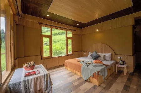 Home Stay with 360 view@Mountain bliss cottage,Jibhi. 5kms away from Jalori Pass