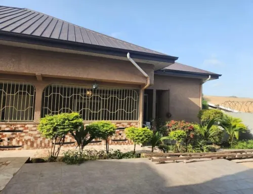 Serene Haven: A Smart Retreat Hotels in Kwabre