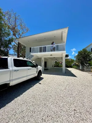 Charming 3-bedroom house with an outdoor Oasis