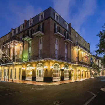 ฮอลิเดย์ อินน์ เฟรนช์ ควอเตอร์-ชาโต เลอมอยน์ บาย IHG โรงแรมใกล้Germaine Wells Mardi Gras Museum