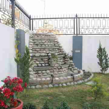 Gentle Heart Inn - A Heart for the People 1 Hotel Exterior