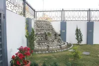 Gentle Heart Inn - A Heart for the People 2 Hotels near Namkha Khyung Dzong Rigdin Choling Monastery