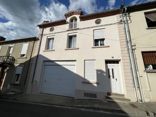 Top floor townhouse with hot tub Hotels in Mazamet