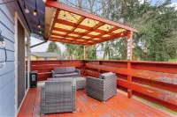 The Benson - Cozy Modern 4bd by Airport & DT