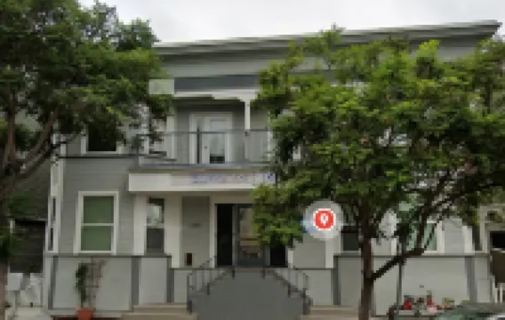 Somerset Hotel Các khách sạn gần Trung tâm khoa học Reuben H Fleet