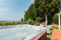 Tognazzi Casa Vacanze - Panoramic Villa - Villa with private pool and hot tube