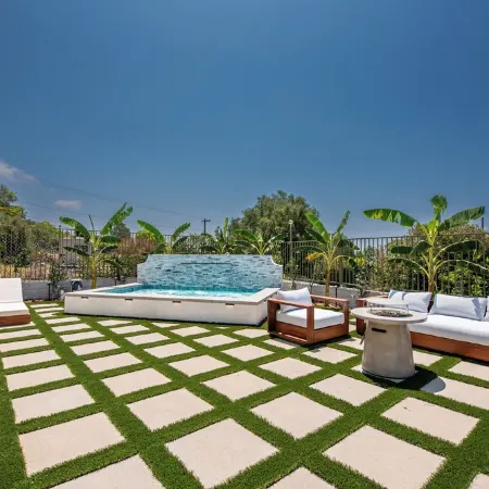 NEW!!! Ocean View Malibu Modern Home w/ Mini Golf & Spa