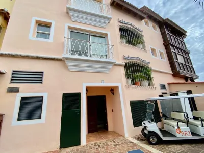 Unique Luxury Pent House at Marina Casa de Campo 住宿飯店