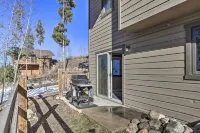 Sunset Mountain View Townhome and Winter Park Ski/Hike/Bike Hub