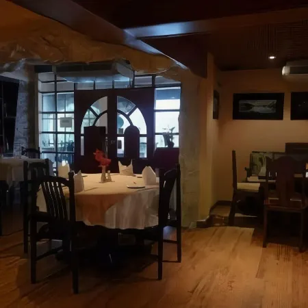 ICheck Inn Sukhumvit 19 Отели рядом с достопримечательностью «Торговый центр Terminal 21»