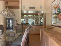 Luxurious 4,500-sq-ft Home, Prime Location, Sweeping Mountain & Golf Course View Các khách sạn ở Indian Wells