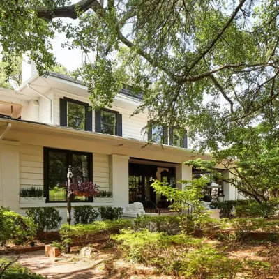 Apt1@EdenBrae - Serene, Walkable, Modern Retreat, Named Best in Bham Hotels near Avondale Antiques