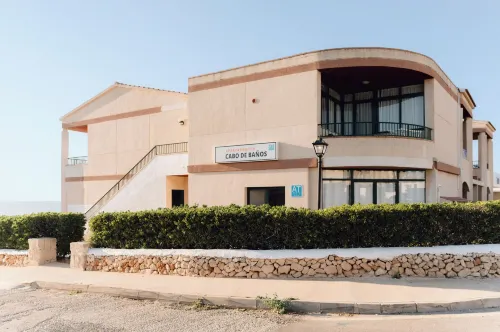 Apartamentos Moon Dreams Cabo de Baños Отели в г. Cala en Blanes