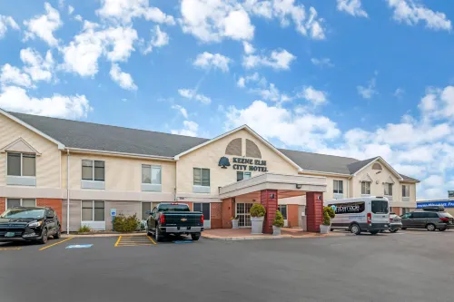 Keene Elm City Hotel, Ascend Hotel Collection - breakfast