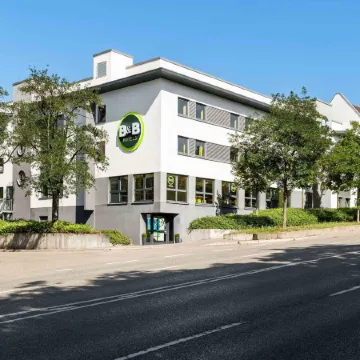 B&B HOTEL Stuttgart-City Отели рядом с достопримечательностью «Парк Киллесберг»