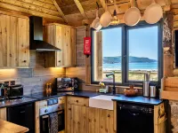 Lodge in Cornwall with Widemouth Bay Views